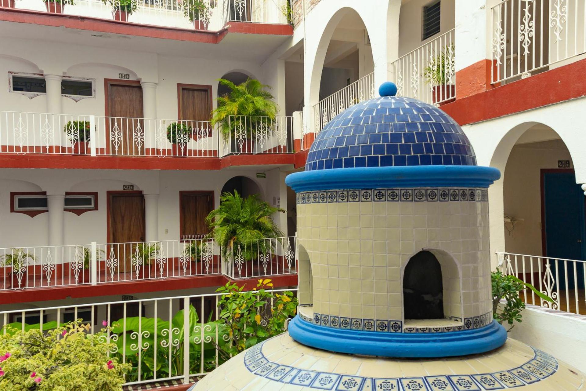 Hotel Encino Malecon Centro Пуерто-Вальярта Екстер'єр фото