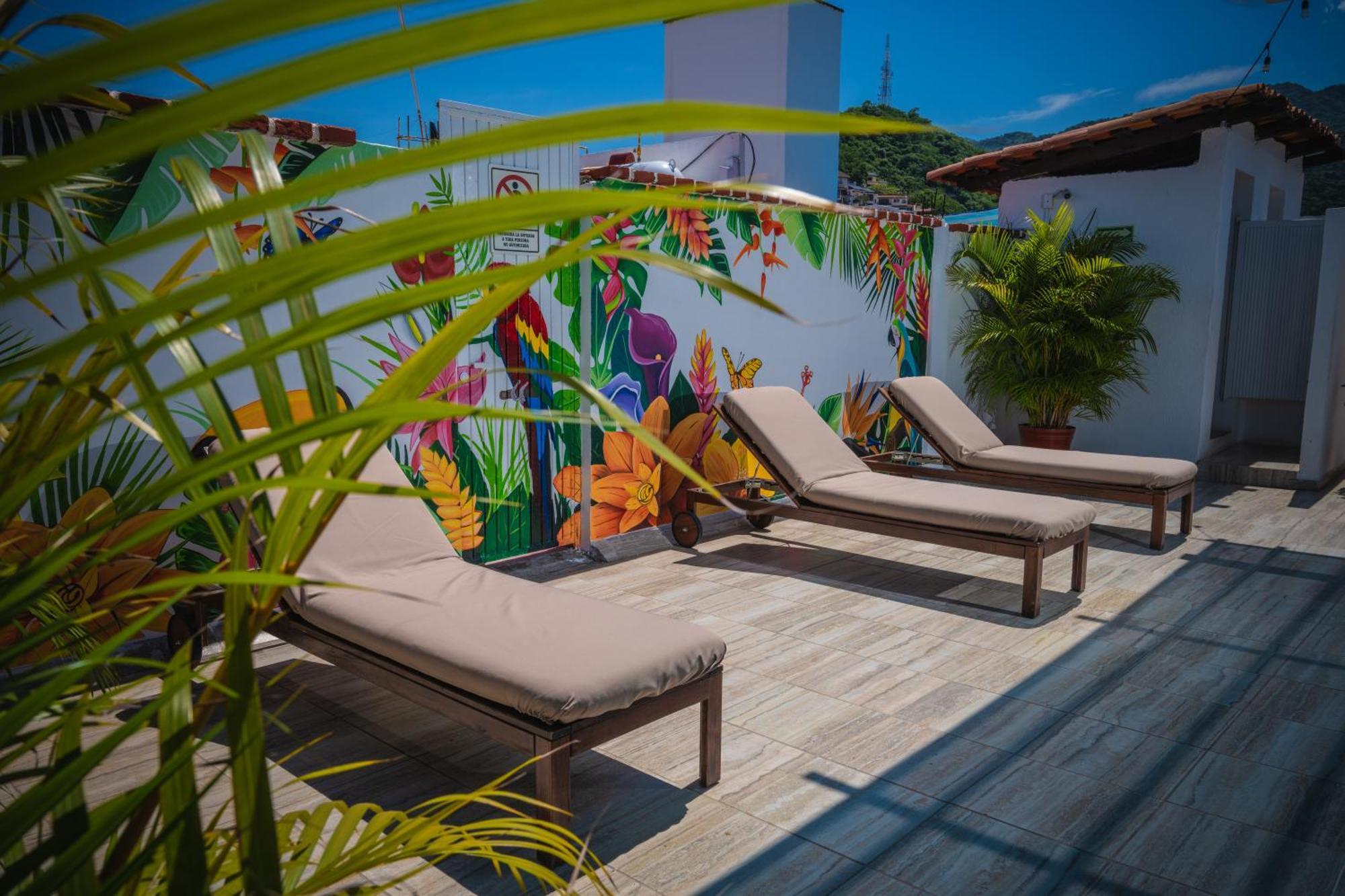 Hotel Encino Malecon Centro Пуерто-Вальярта Екстер'єр фото