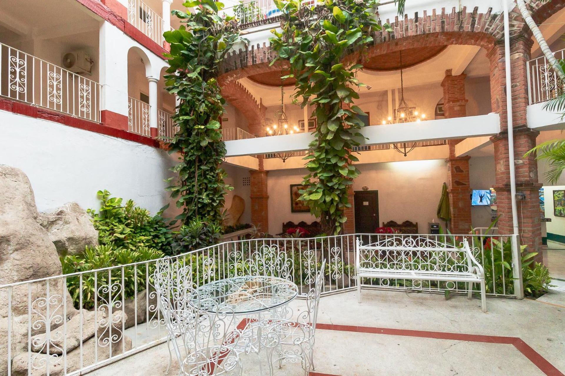 Hotel Encino Malecon Centro Пуерто-Вальярта Екстер'єр фото