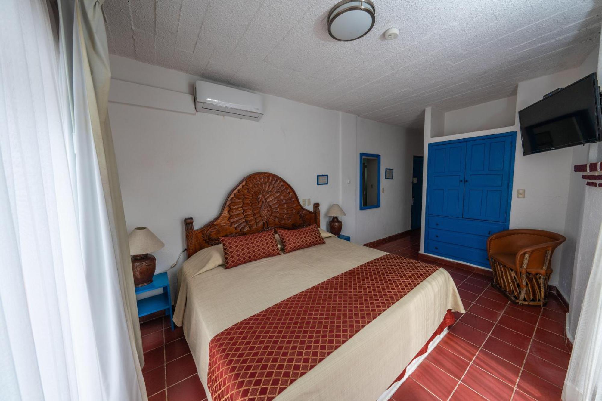 Hotel Encino Malecon Centro Пуерто-Вальярта Номер фото